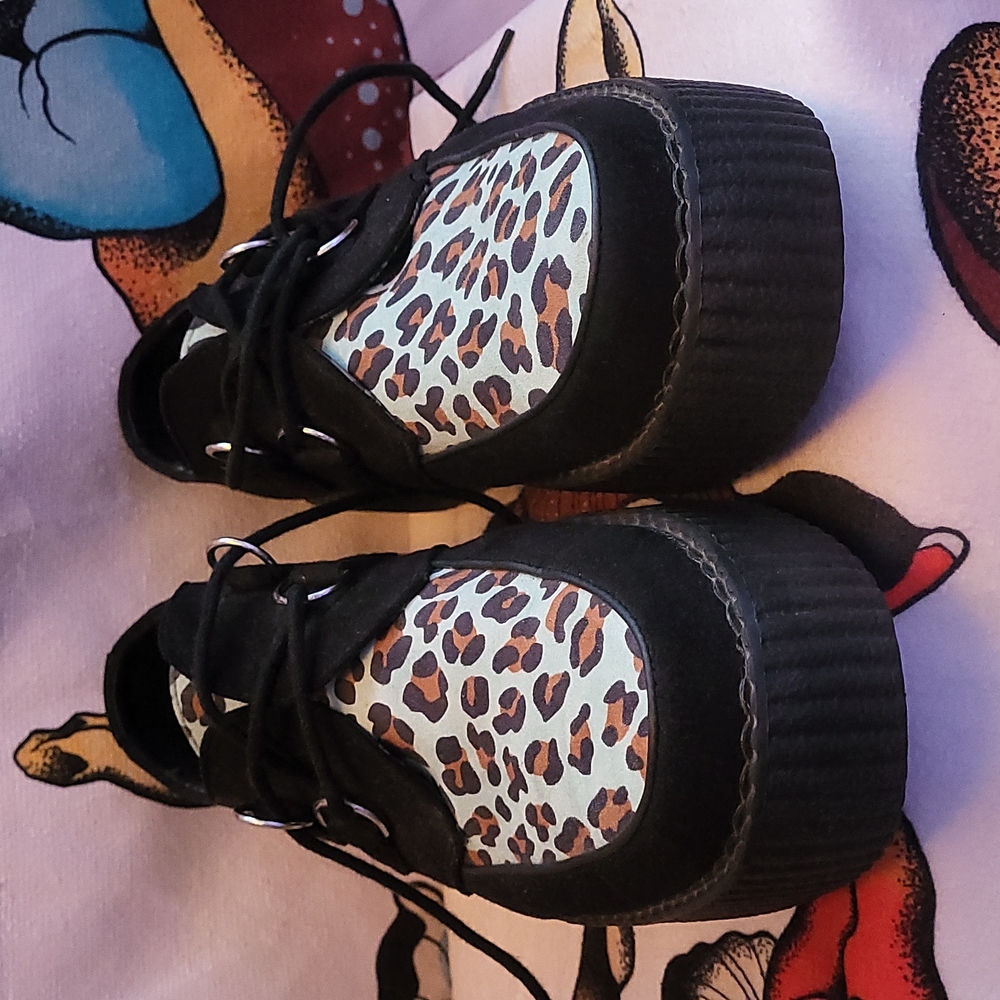 TUK Creepers vegan men's 11 platform NWOT Black baby blue w cheetah